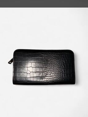 Black Croc-Embossed Zip Wallet - Unbranded